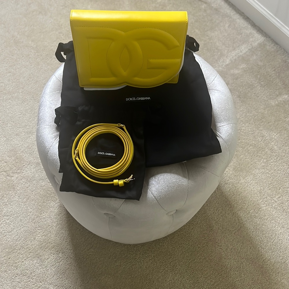 Dolce & Gabbana yellow logo bag. Brand New without box